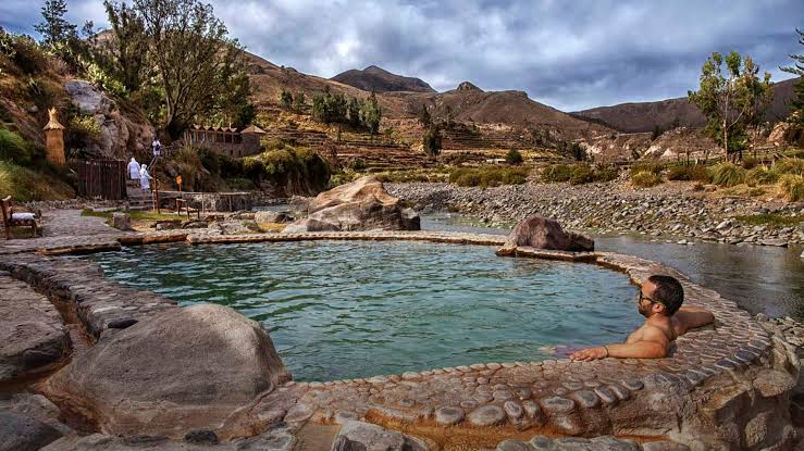 Termalismo Sostenible: Ecoturismo y el Futuro Responsable de los Baños Termales